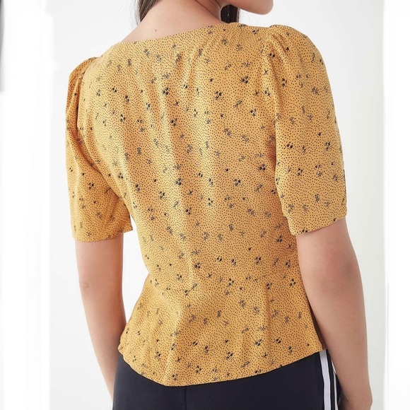 URBAN OUTFITTERS Mustard Yellow Floral KELSEY Top - Picture 2 of 7